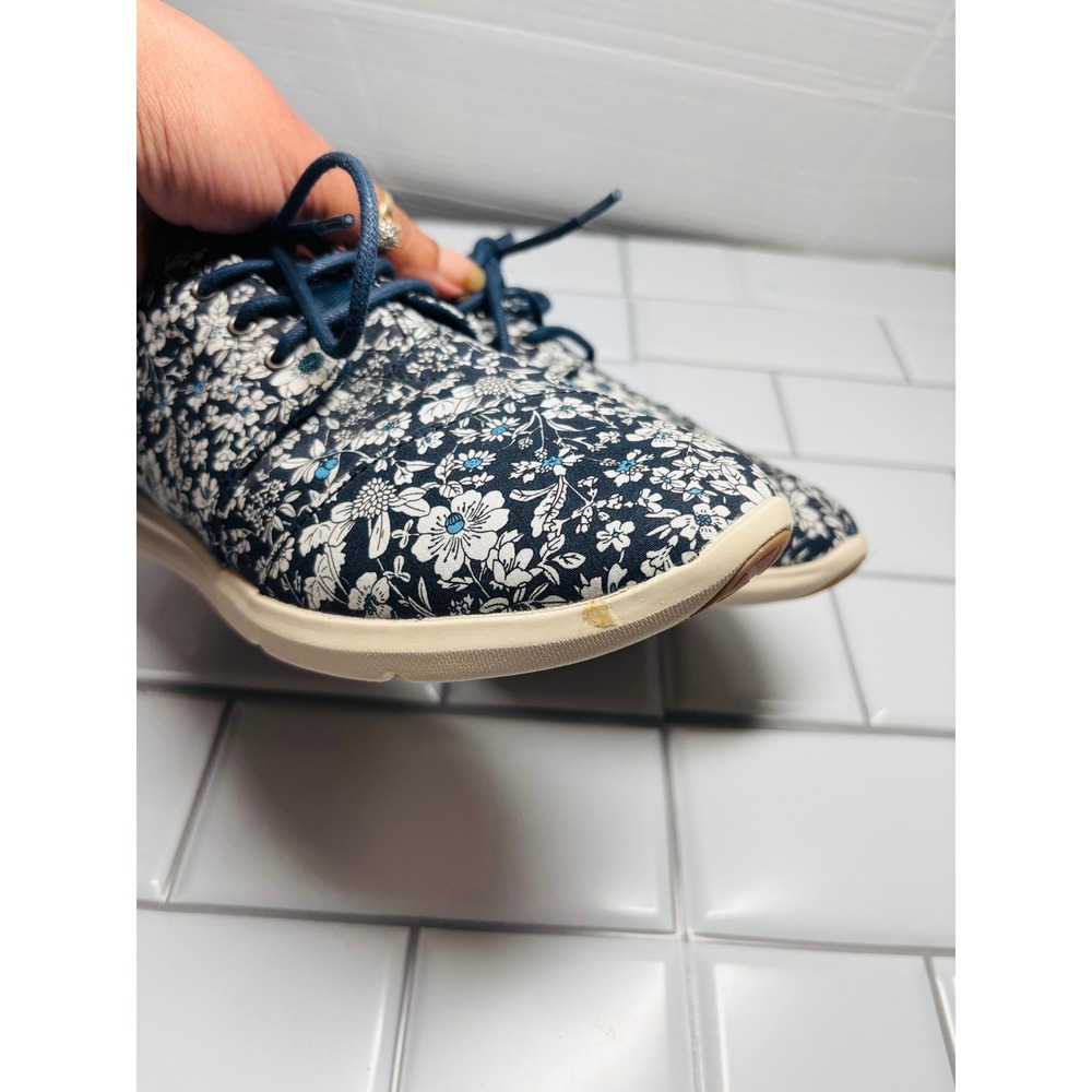 Toms Del ReyBlue White Floral Canvas Lace Up Low Top Sneakers Womens 8 - Picture 7 of 13